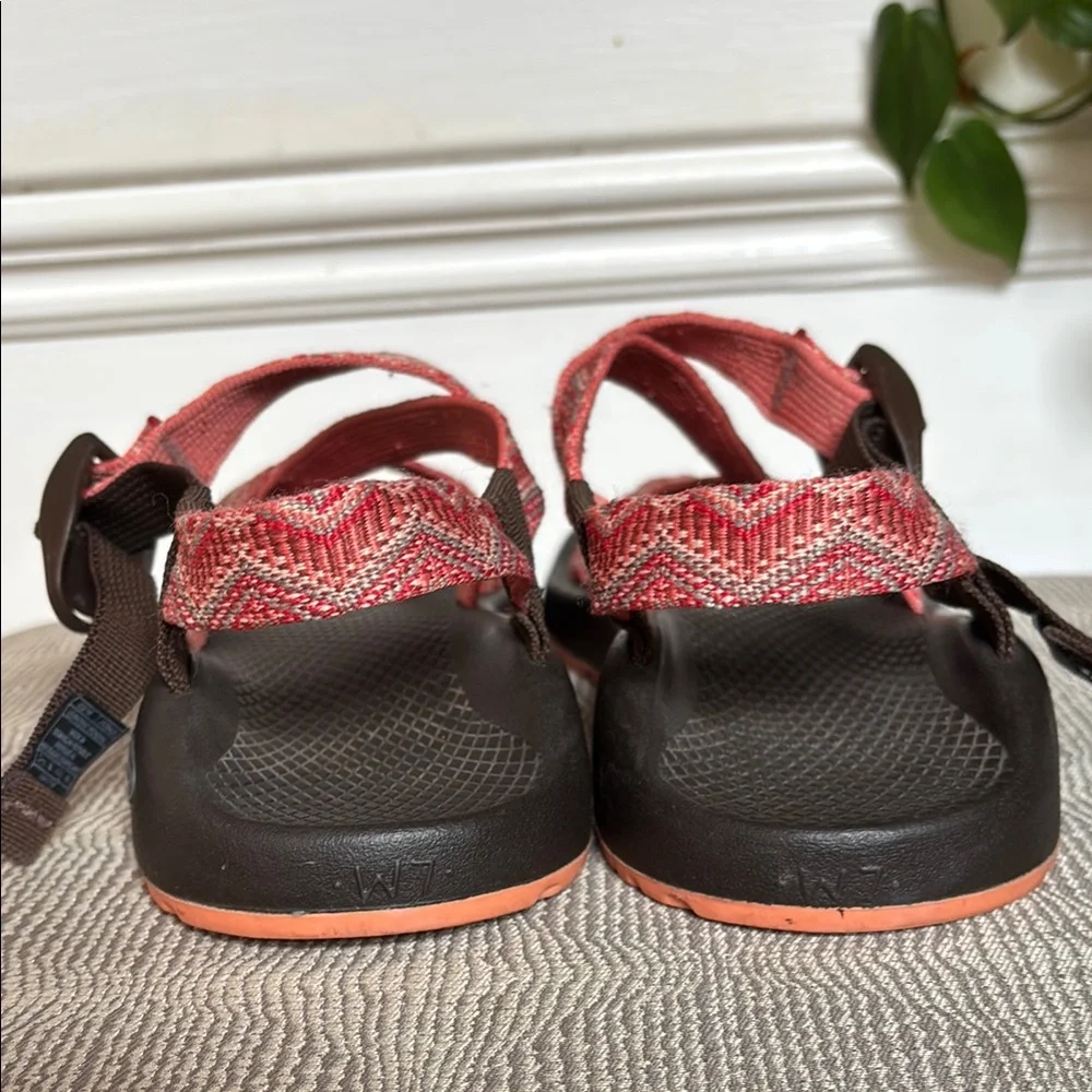 Chaco Peach/Brown Z1 Classic Sandals with Toe loop - Picture 5 of 8